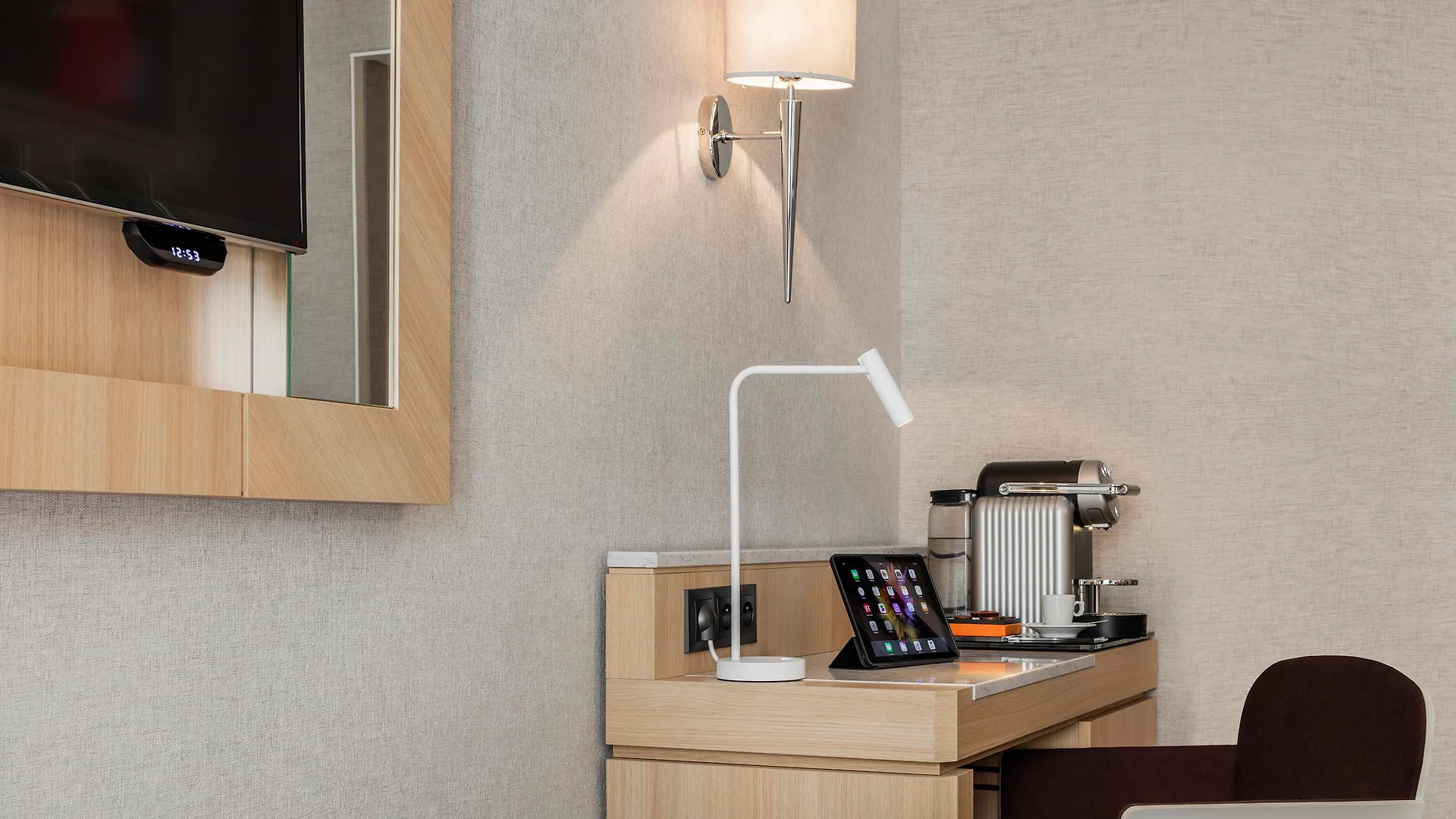 Hotel Louvre Saint-honore 4*